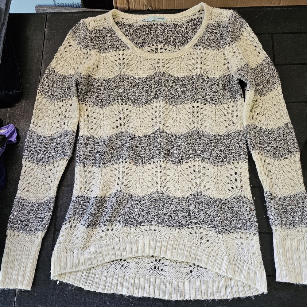 Maurice's Sweater Womens Medium